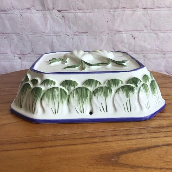 Vintage Intrada Garlic Ceramic Wall Decor - Picture 6 of 10